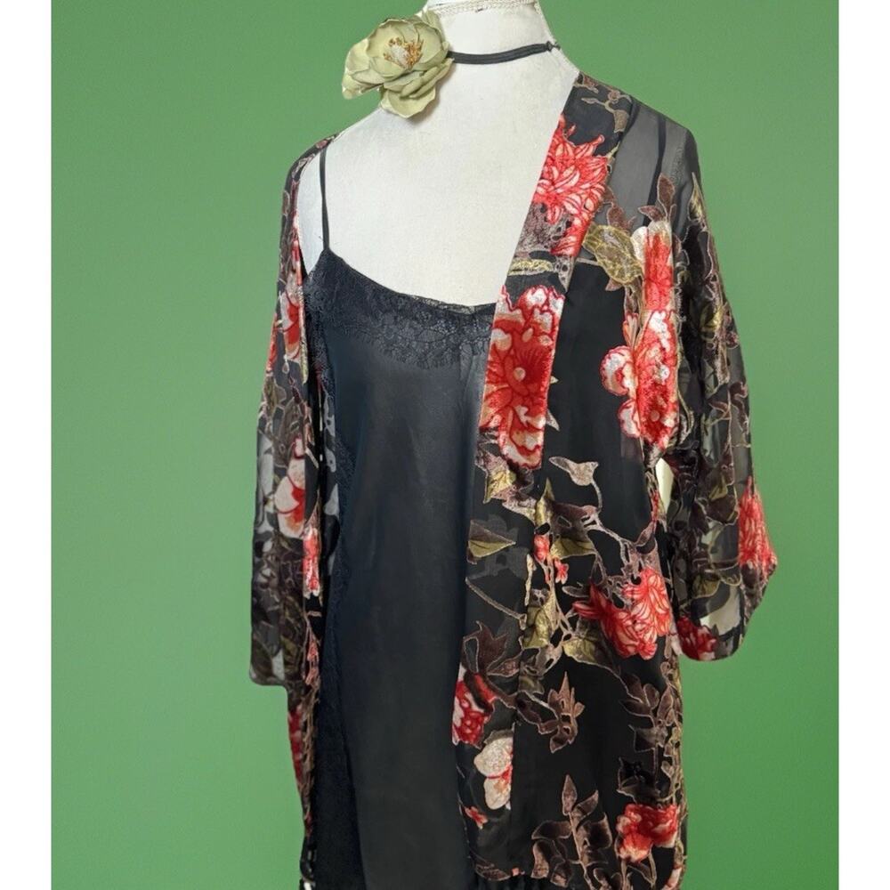 Altar’d State Floral Velvet Burnout Kimono Top| Soft Goth | Romantic Witchy Boho